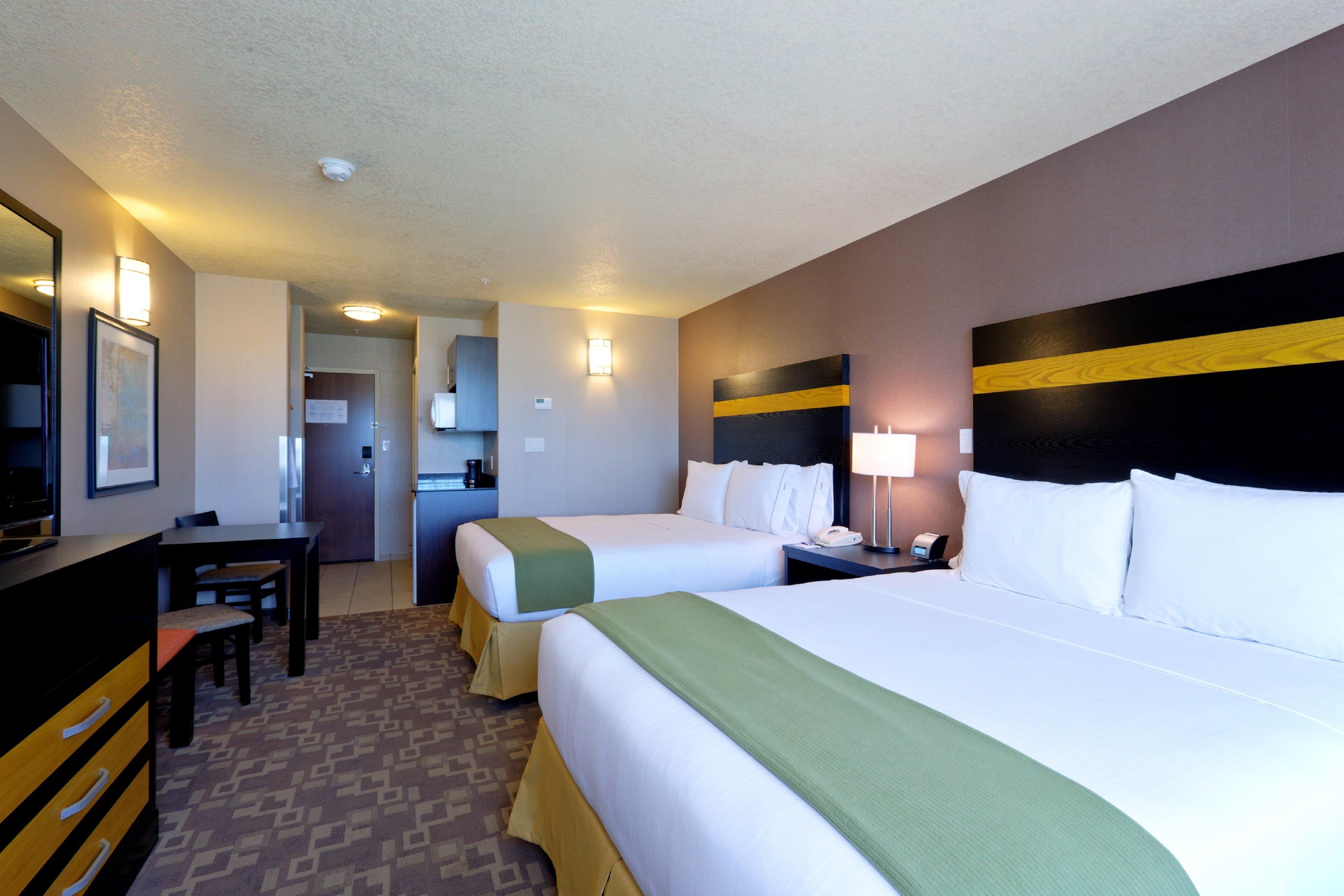 Holiday Inn Express And Suites Dawson Creek, An Ihg Hotel Esterno foto